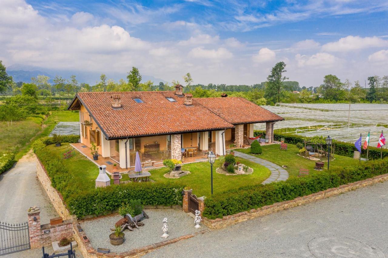 فيلا سالوزوفي Agriturismo Il Nido Di Bacco المظهر الخارجي الصورة